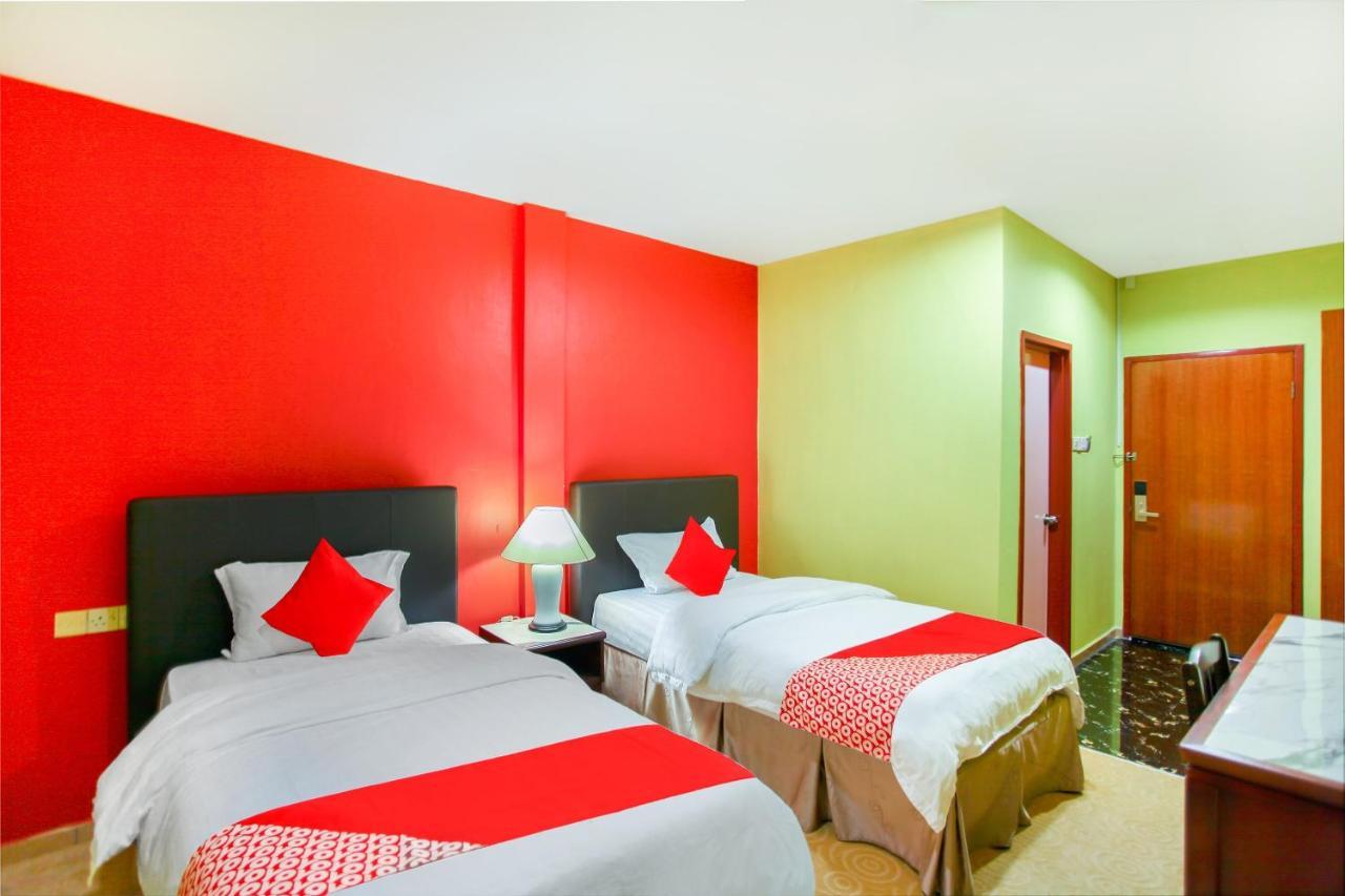 Oyo 89478 Lkh Motel Кота Кинабалу Екстериор снимка