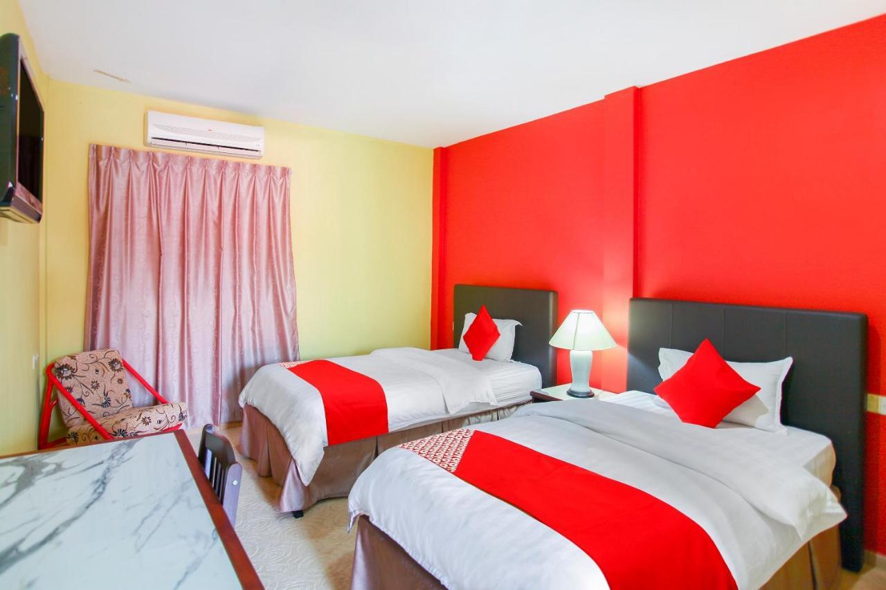 Oyo 89478 Lkh Motel Кота Кинабалу Екстериор снимка