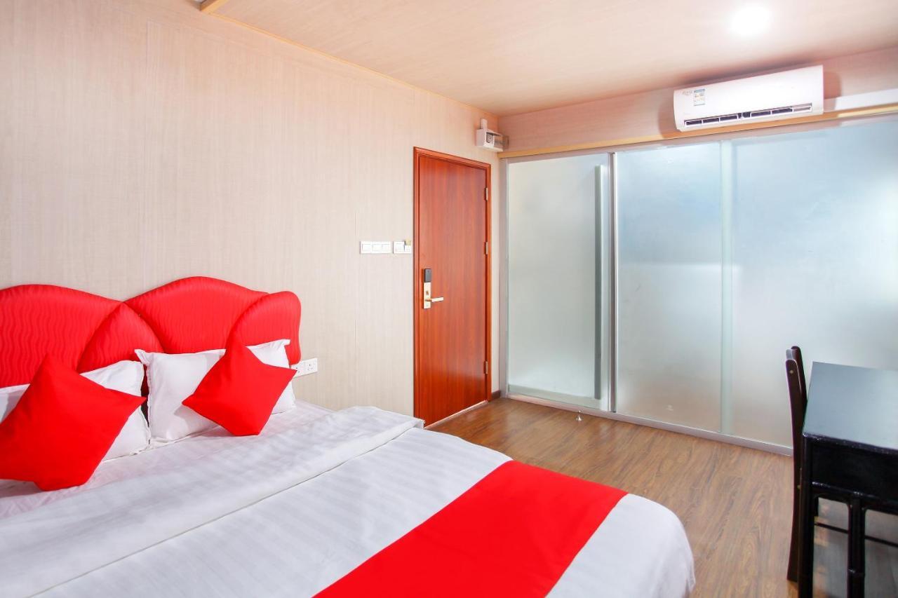 Oyo 89478 Lkh Motel Кота Кинабалу Екстериор снимка